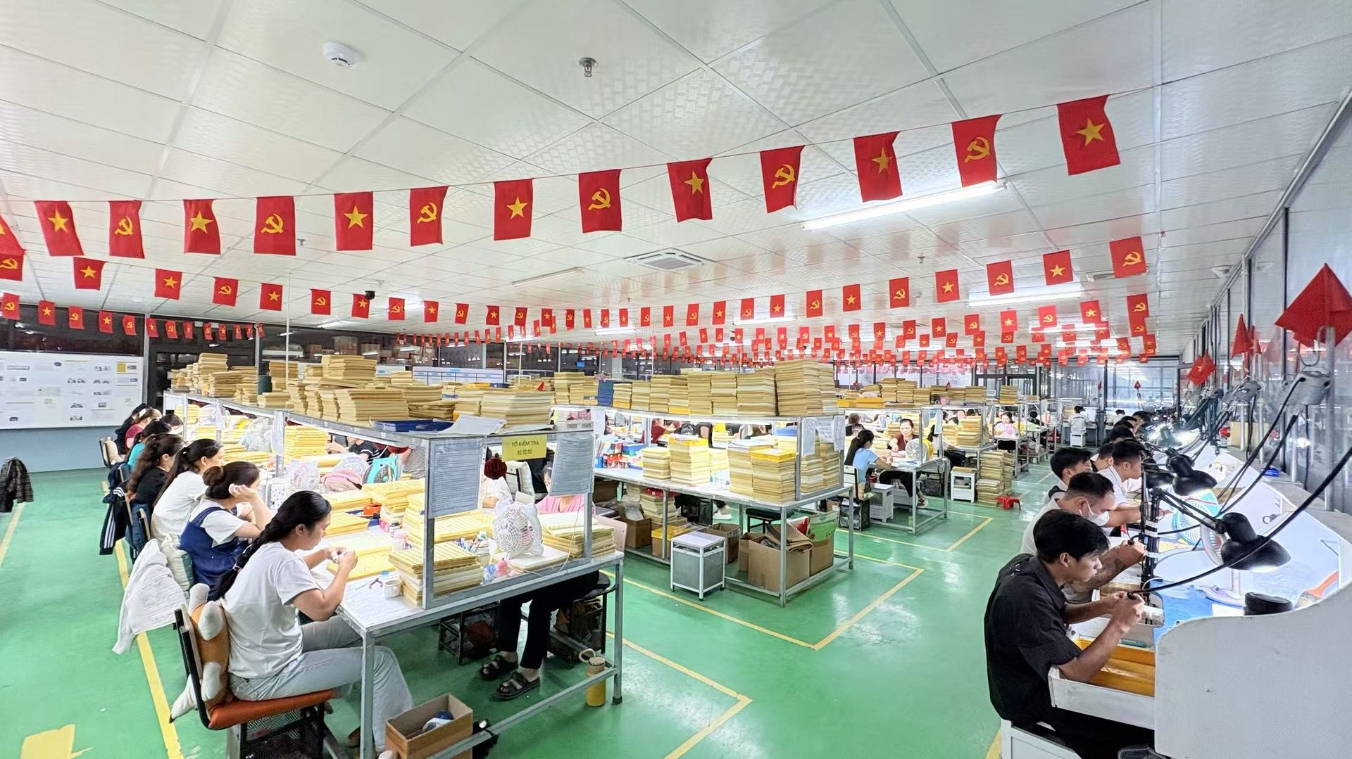 Vietnam Jewelry Factory Production Line and Workshop Floor at Jinyi Jewelry