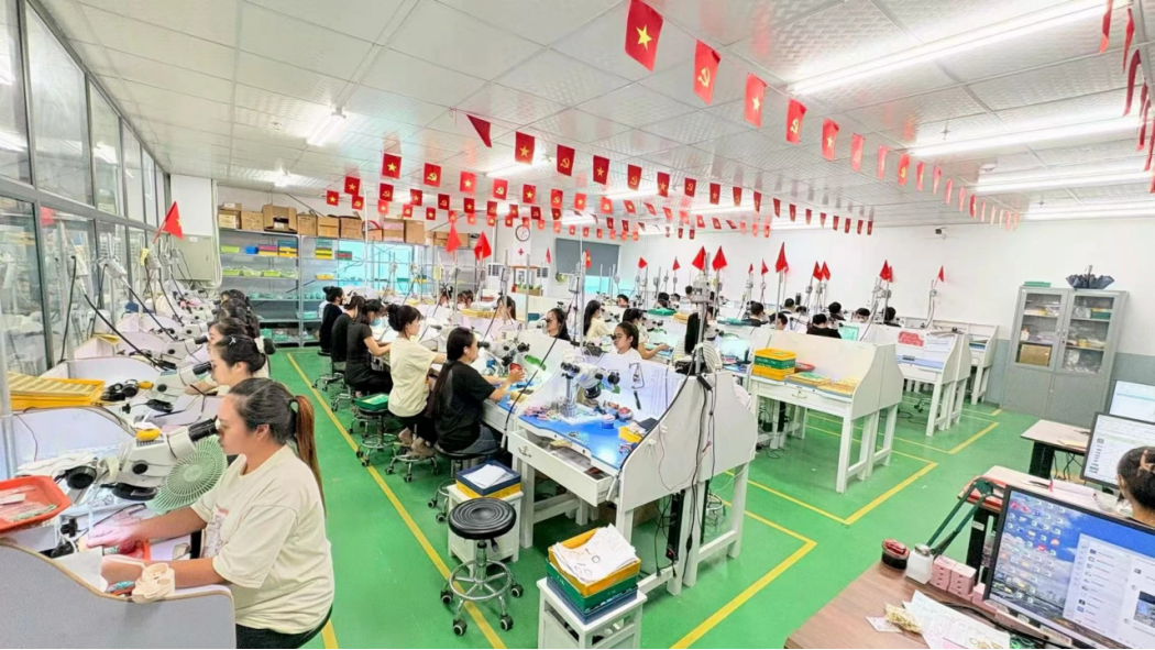 Company-provided jewelry precision workstations in Vietnam