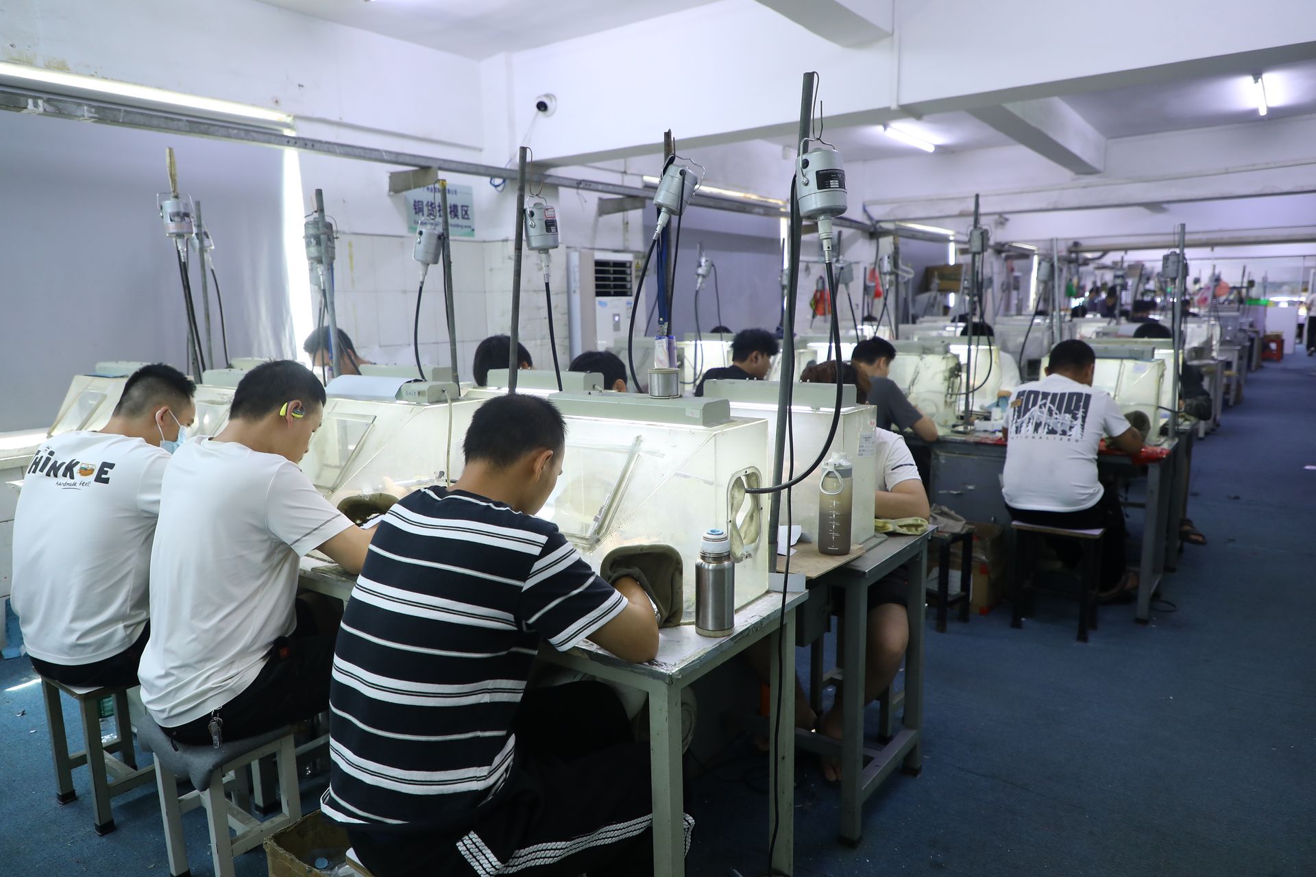 Guangzhou Jewelry Factory Craftsmanship Workstations | Jinyi Jewelry