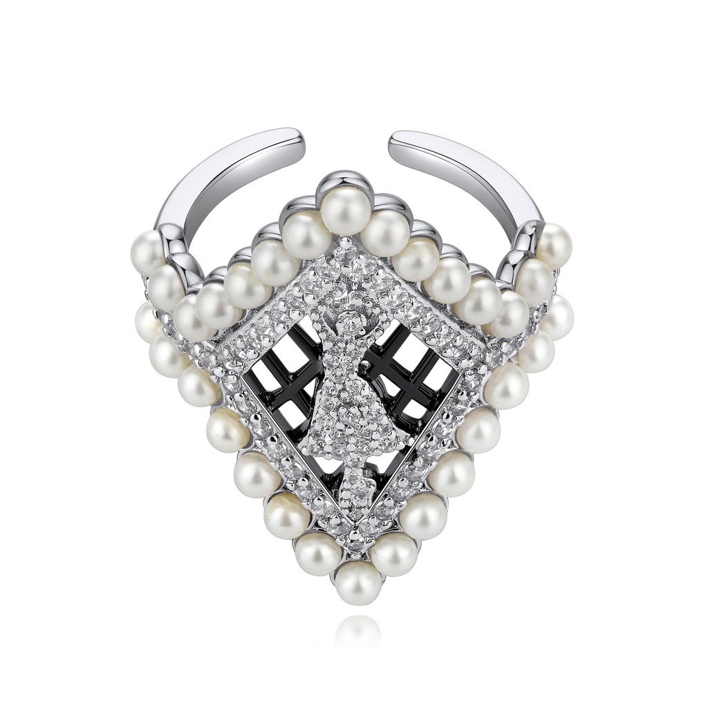 Regal Pearl Statement Ring with Silhouette and Crystal Pavé