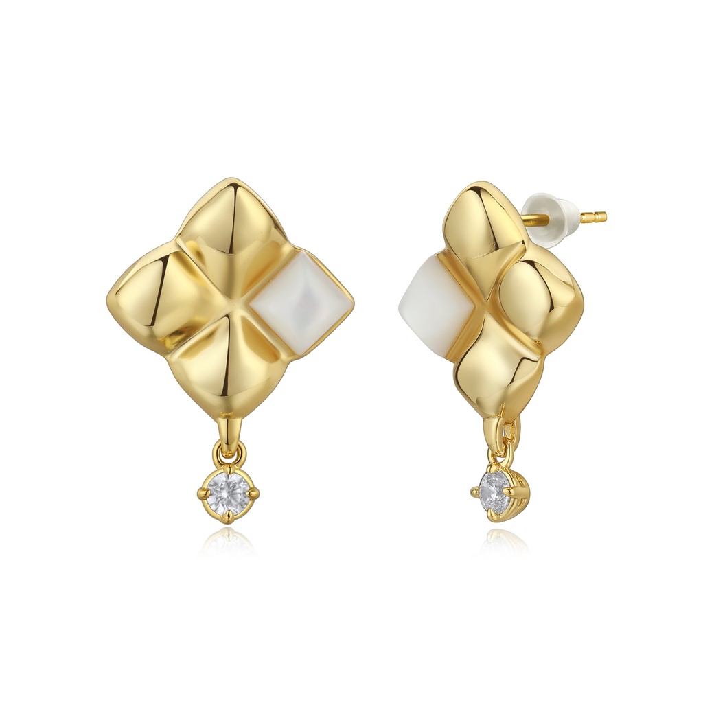 Chic floral design with pearl detail and gold-tone finish.